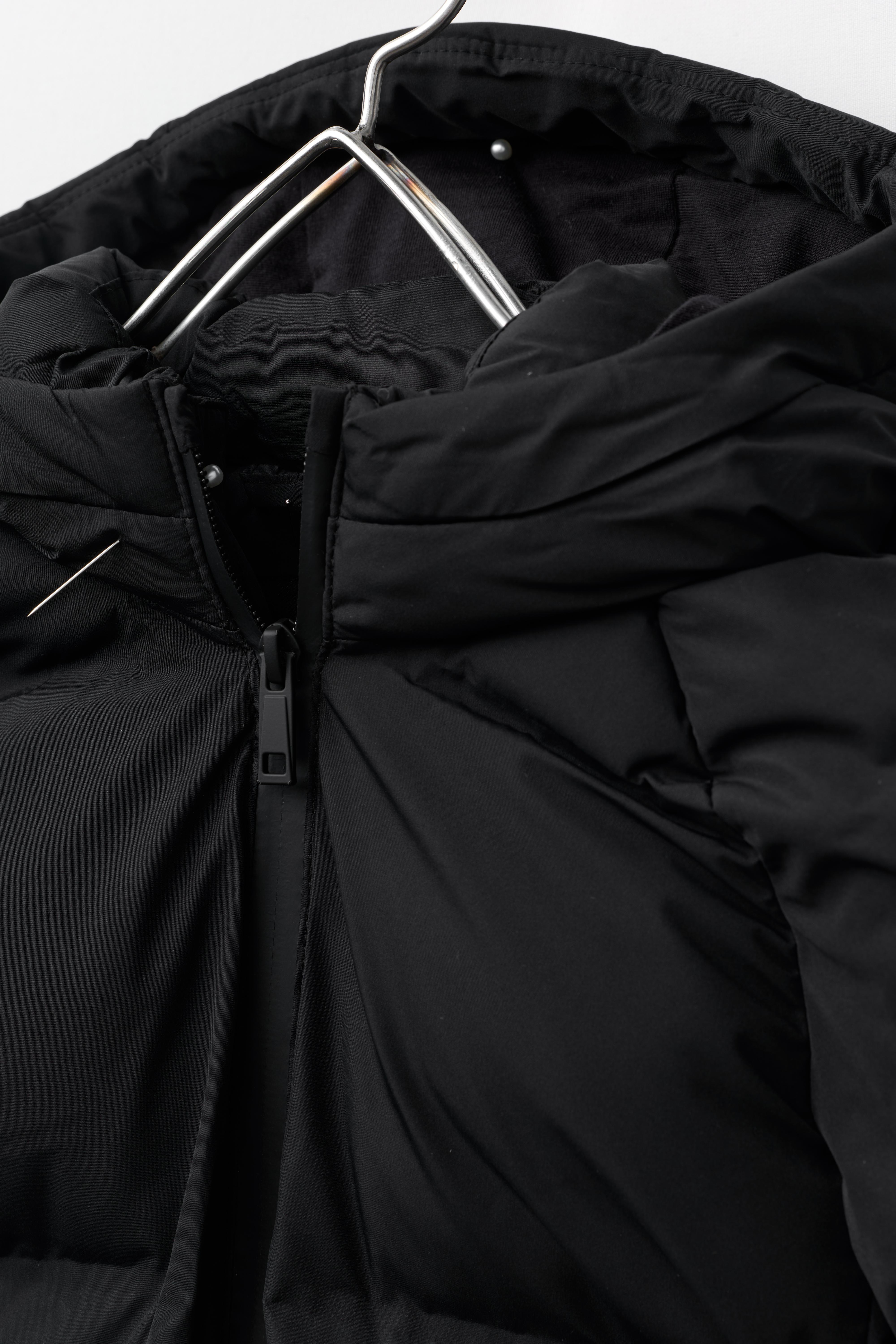 WATER REPELLENT HOODIE PUFFER COAT